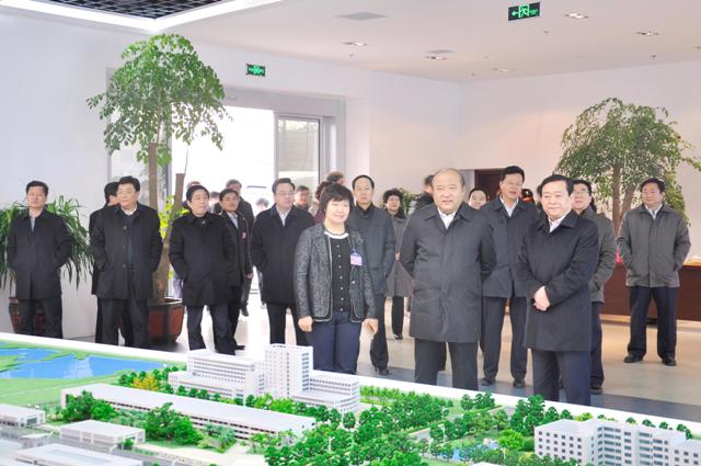 市委書記、市人大常委會(huì)主任張少軍(右二)一行來我公司參觀時(shí)的情景