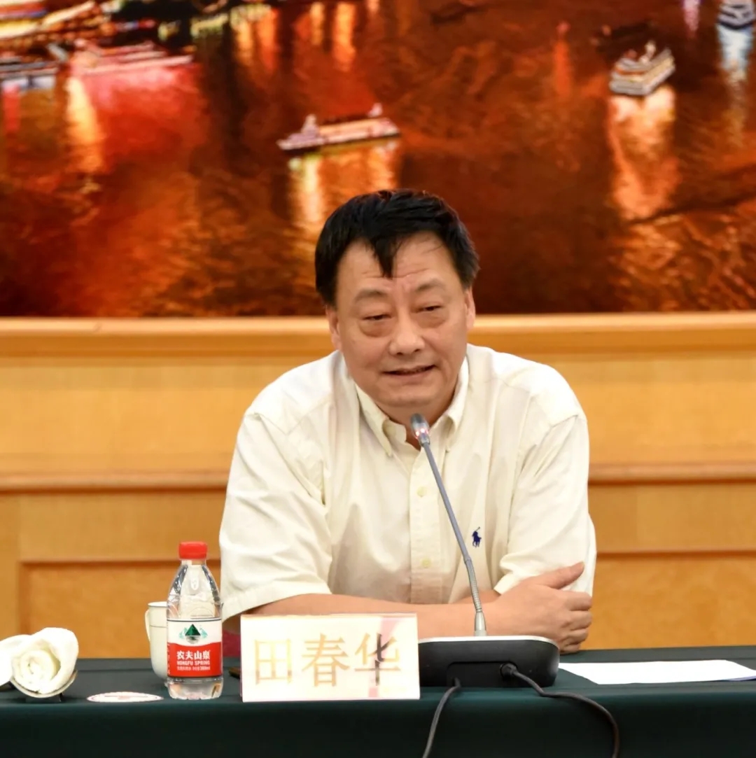 田春華.jpg 田春華.jpg